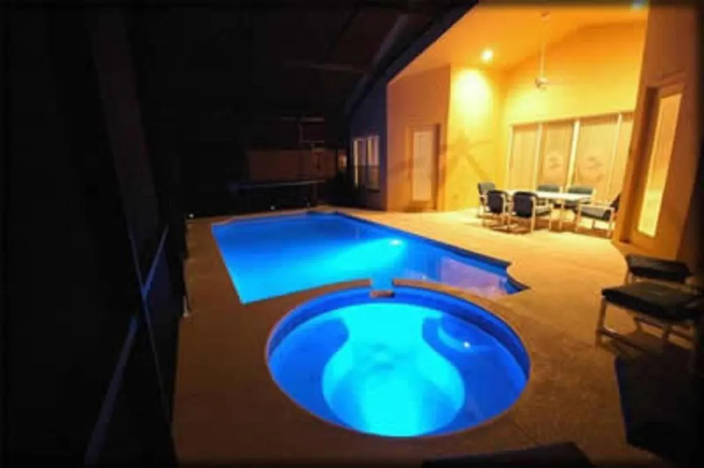 Tuscan Pines Villa Davenport Tatil Evi